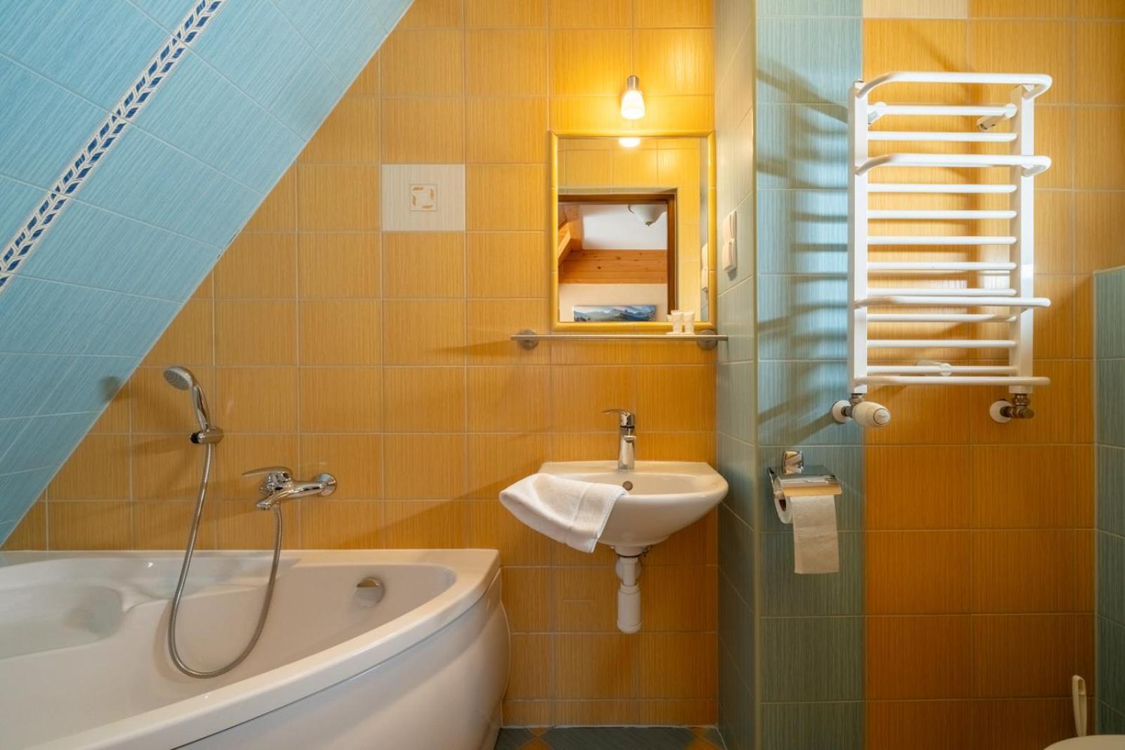 Deluxe Triple Room Balcony